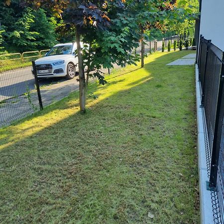 Komfortowy Apartament Przy Lesie 베예로보 외부 사진