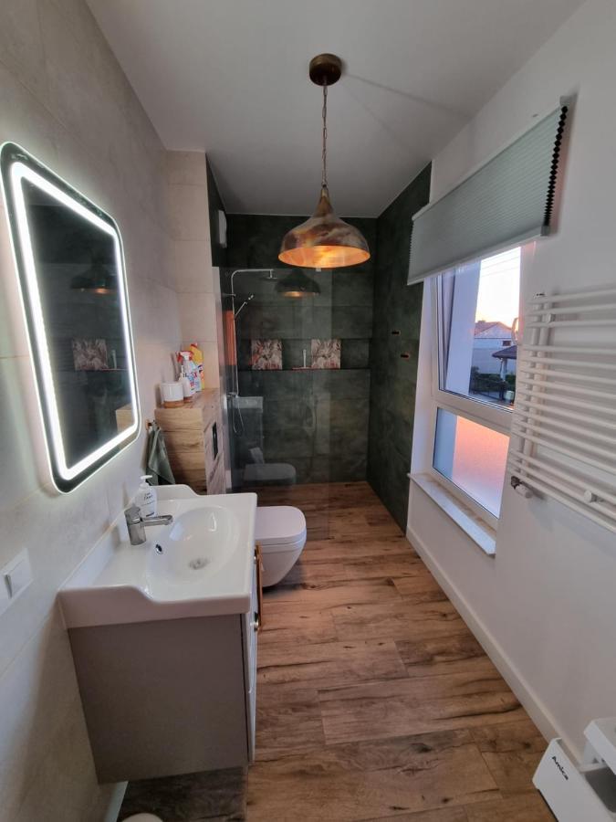 Komfortowy Apartament Przy Lesie 베예로보 외부 사진